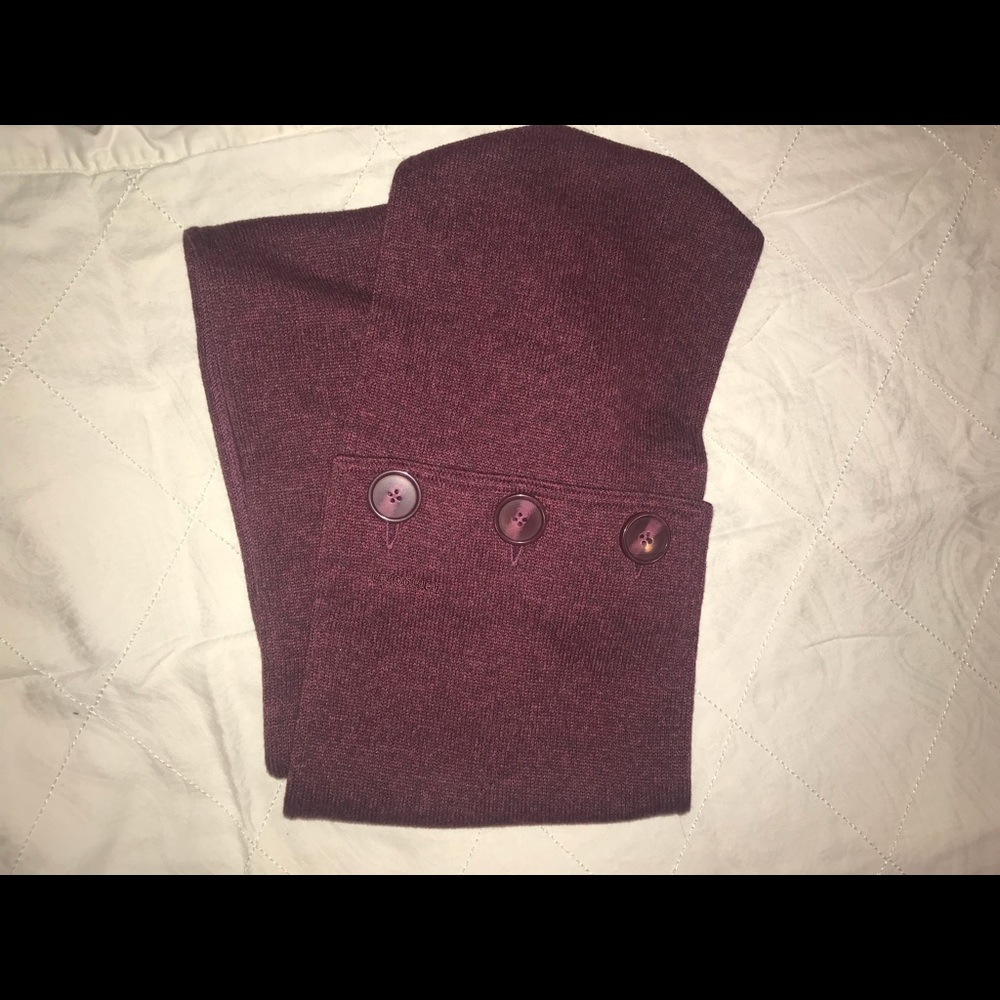 Burgundy wine Colored Patagonia scarf. Worn once!